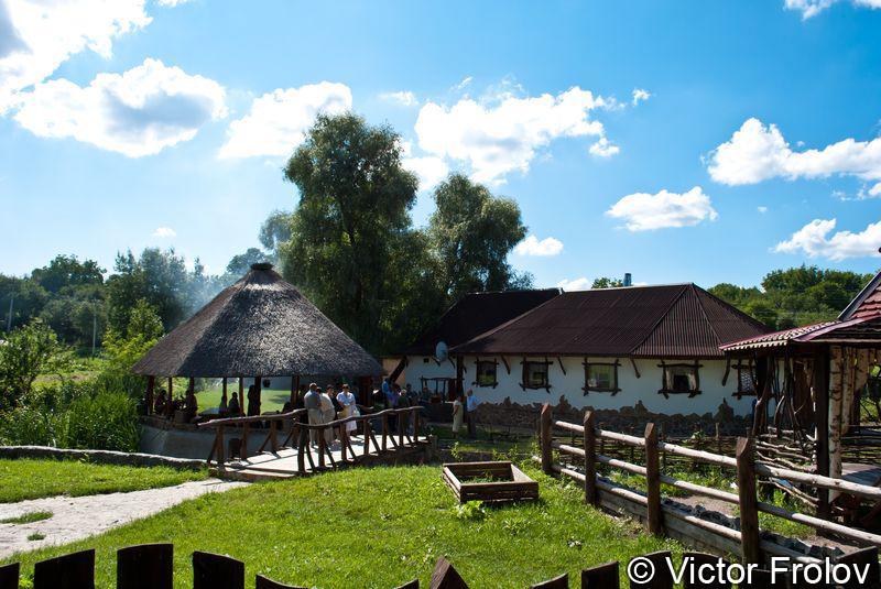 Dykyi Khutir Hotel Melniki  Exterior photo